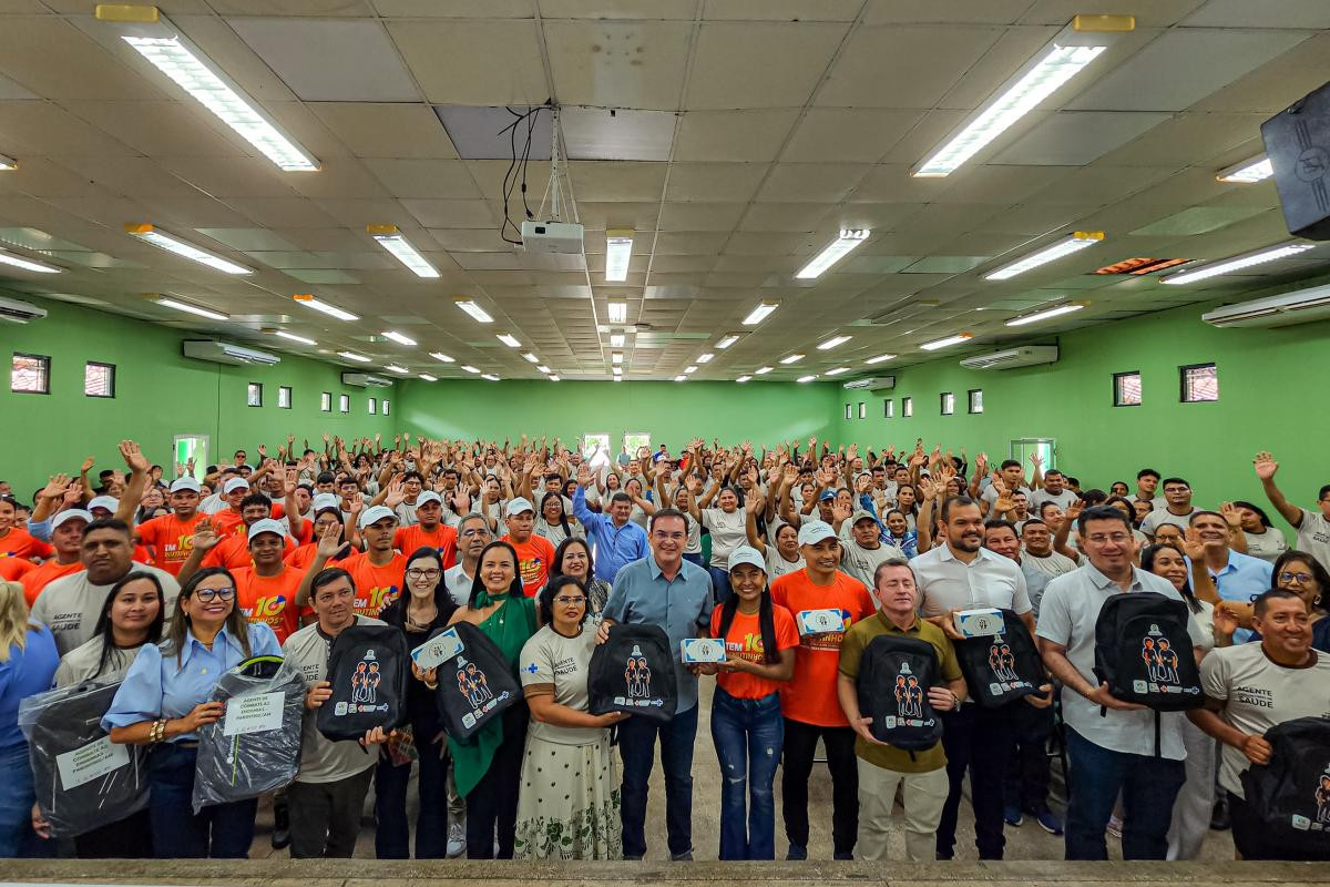 Prefeitura empossa 214 novos Agentes Comunitários de Saúde e 25 Agentes de Combate às Endemias